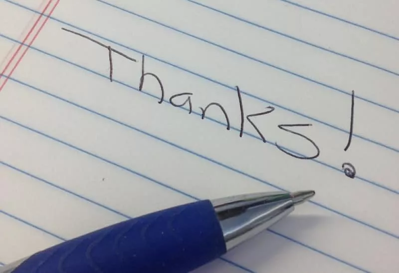 THANKS רשום בעט על נייר שורות